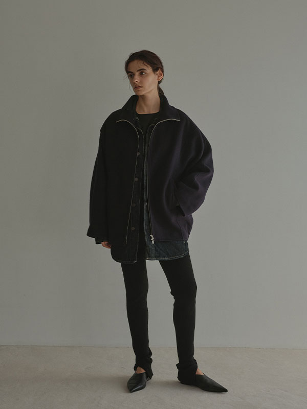 ヘムボタンニットレギンス