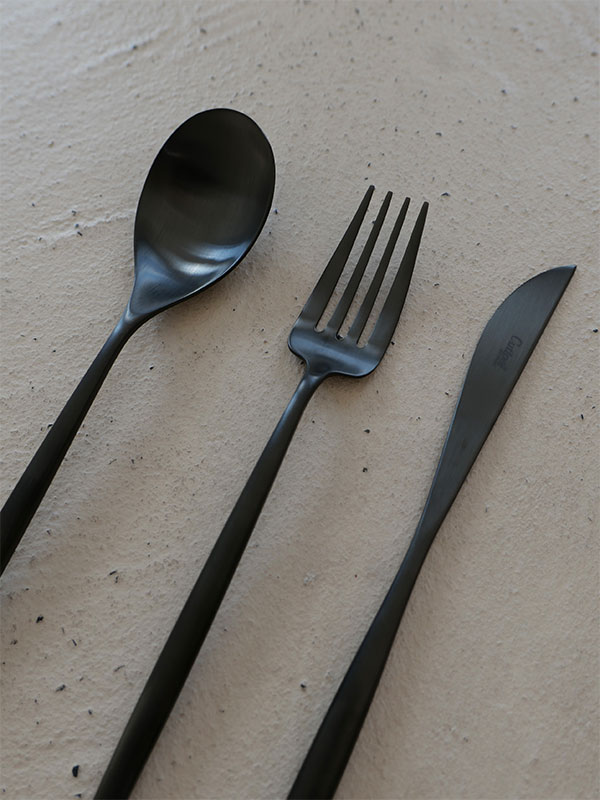 CUTIPOL MOONディナーナイフ