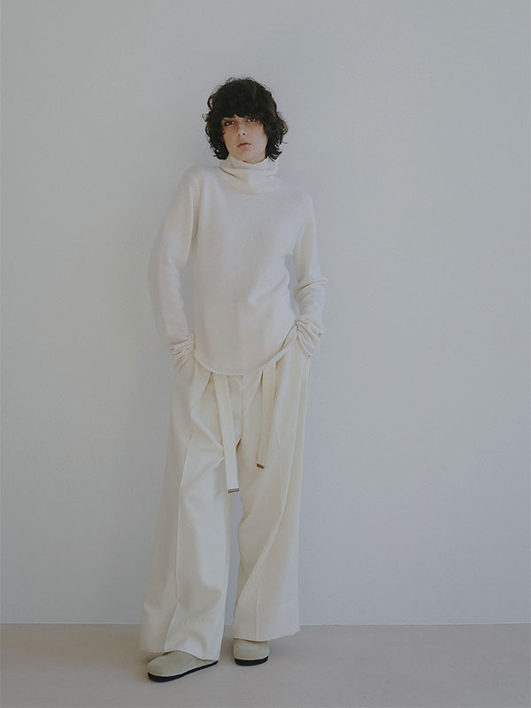 ウールカシミヤタートルネックニットプルオーバー