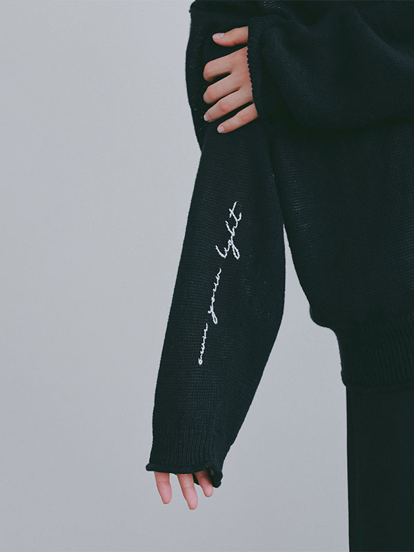 エンブロイダリーローゲージニットプルオーバー