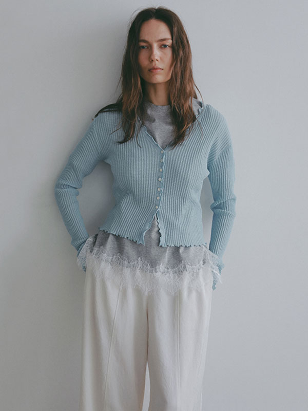 クルーネックヘムレースTee