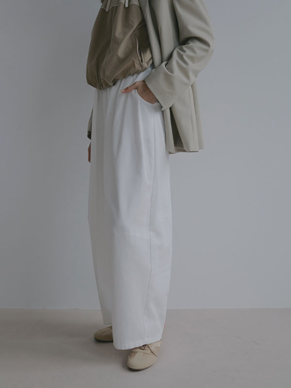 ソフトコットンタックカーブパンツ