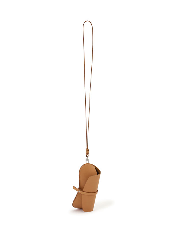 ETRE TOKYO タンドレザーサングラスケース ベージュ タンドレザーサングラスケース(F BEIGE): グッズ │ ETRE TOKYO