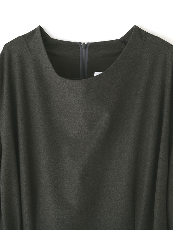 ウーステッドドレープネックワンピース