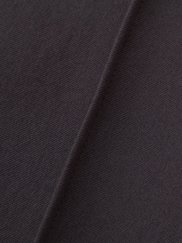 ピンタックスリムパンツ