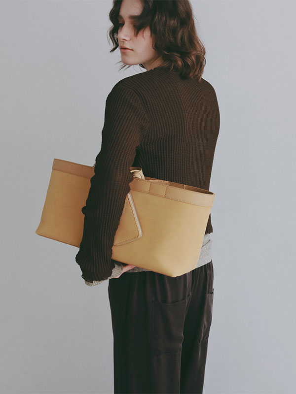 ボンディングレザートート