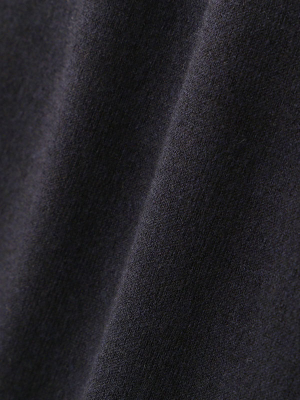 2ピースニットIラインスカート