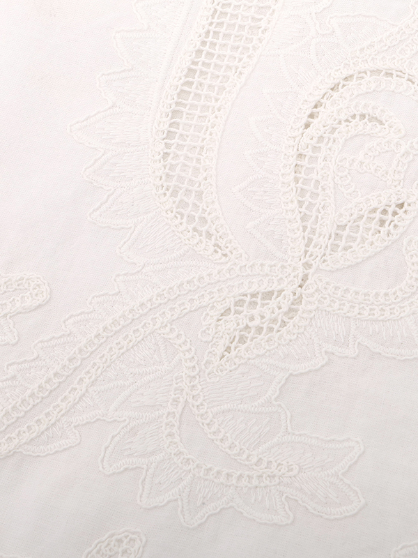 エンブロイダリースカーフ