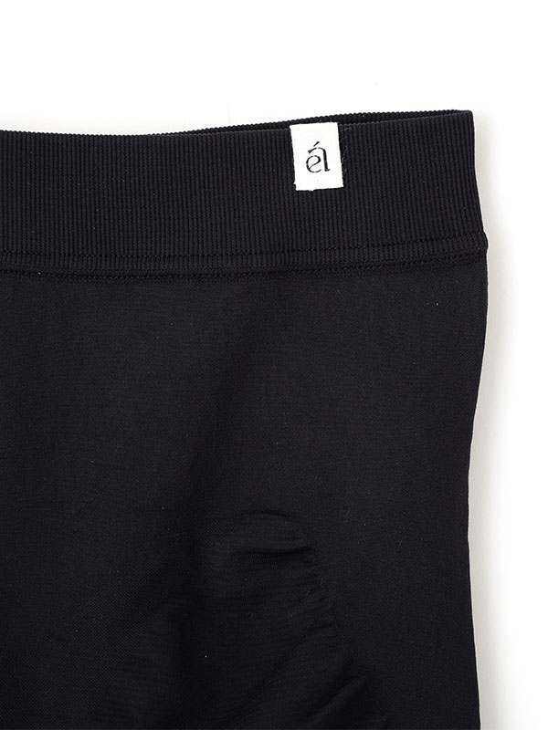 AMPHI×ETRE TOKYOフィットハーフレギンス