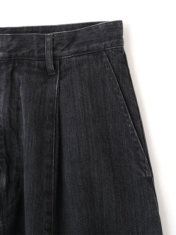 カーヴィータックデニムパンツ