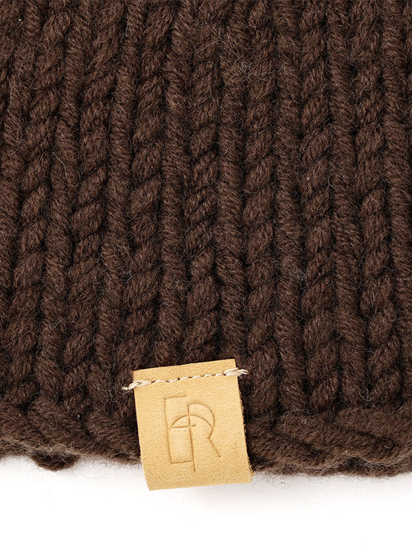 バルキーヤーンハンドニットキャップ