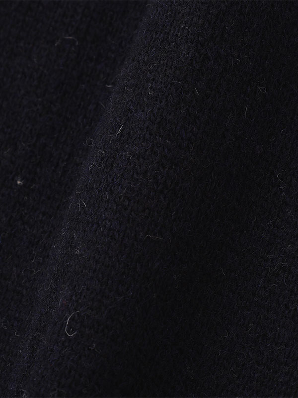 フラッフィーVネックプルオーバー