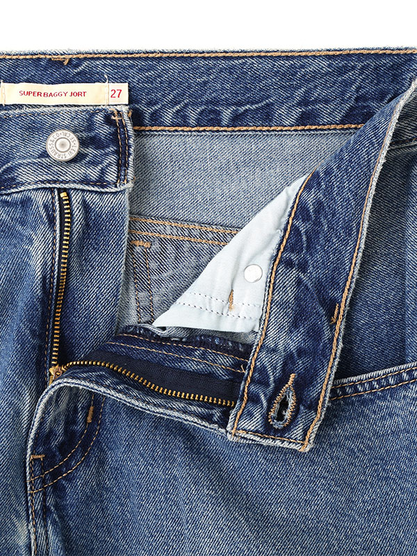 LEVIS SUPER BAGGY JORT