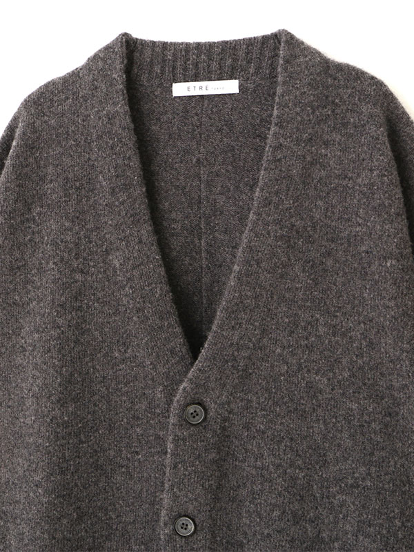 ミドルゲージＶネックニットカーディガン