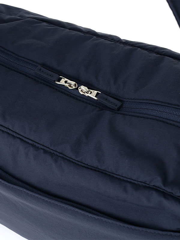 Marmot×ETRE TOKYO PERTEXパディングショルダーバック