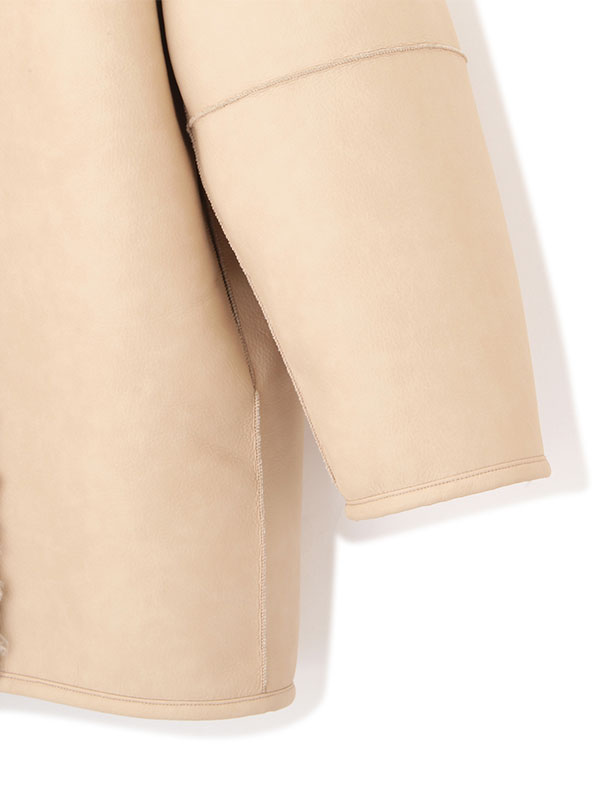 リバーシブルムートンミドルコート