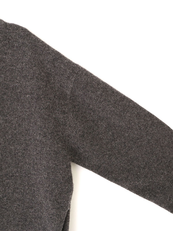 ミドルゲージＶネックニットカーディガン