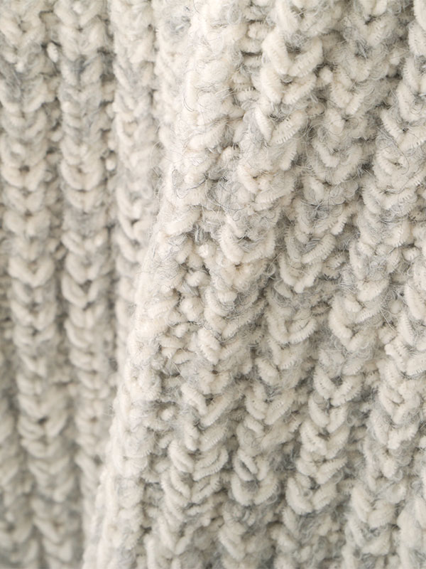 ブークレモールヤーンハイネックニットプルオーバー