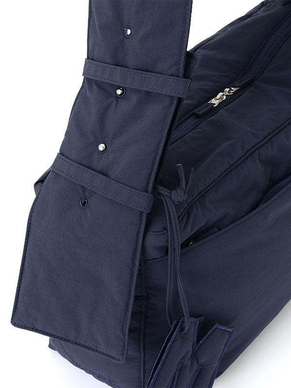 Marmot×ETRE TOKYO PERTEXパディングショルダーバック