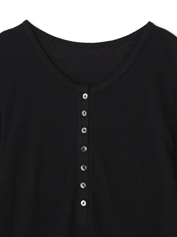 シアーワッフルヘンリーネックプルオーバー