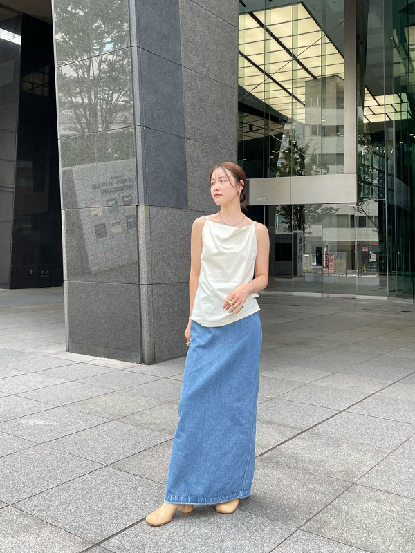 カットオフデニムIラインスカート(S BLUE): ボトムス │ ETRE TOKYO