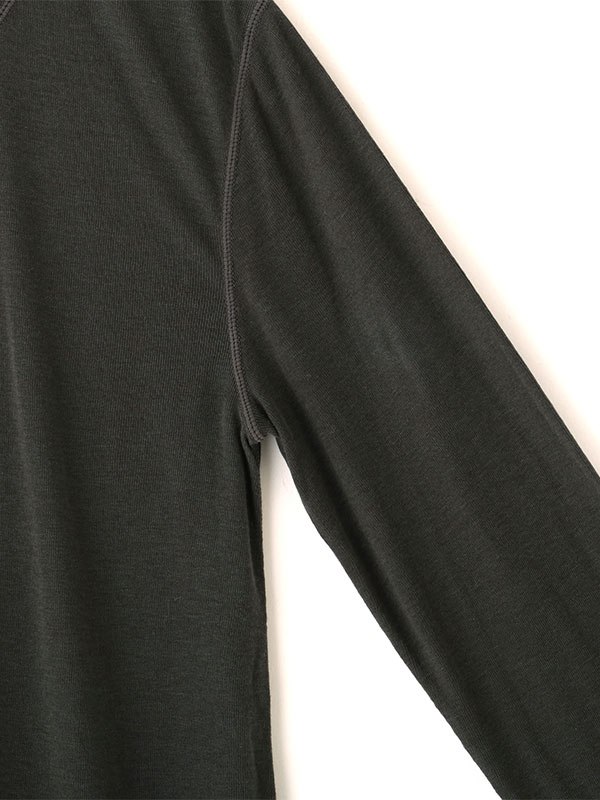 ウールフライスヘンリーネックプルオーバー