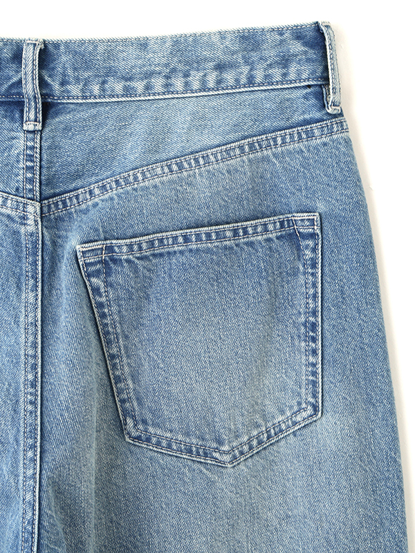 ハイライズストレートデニム