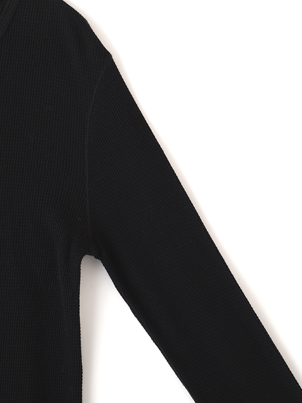 シアーワッフルヘンリーネックプルオーバー