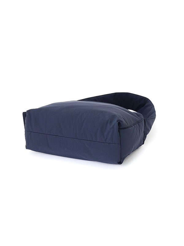 Marmot×ETRE TOKYO PERTEXパディングショルダーバック