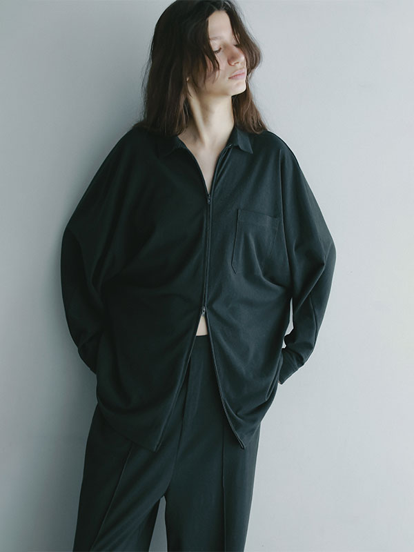 フロントファスナーカットシャツ