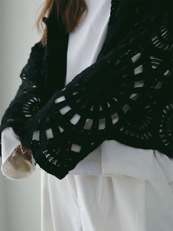 エンブロイダリーニットジャケット