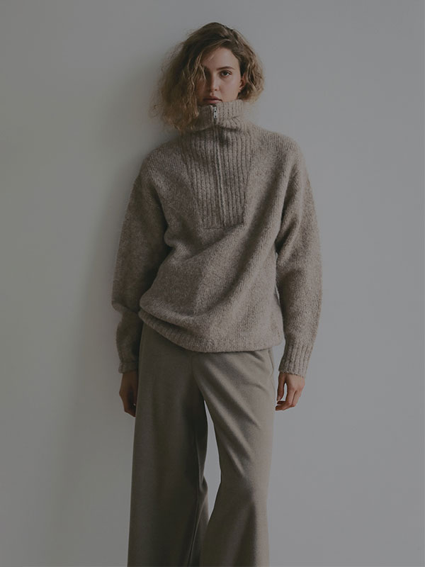 ハーフジップアルパカニットプルオーバー