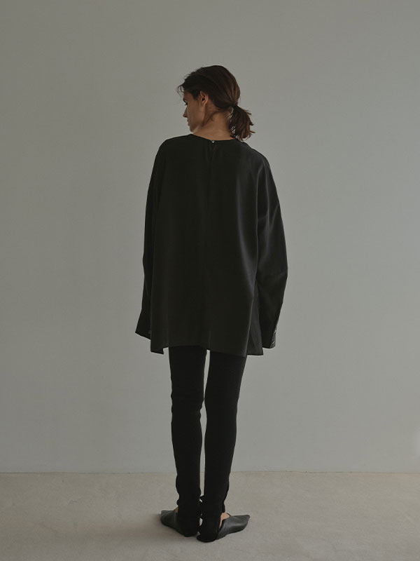 ヘムボタンニットレギンス