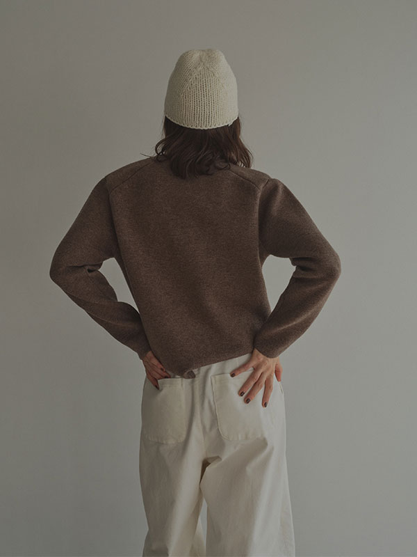 バルキーヤーンハンドニットキャップ