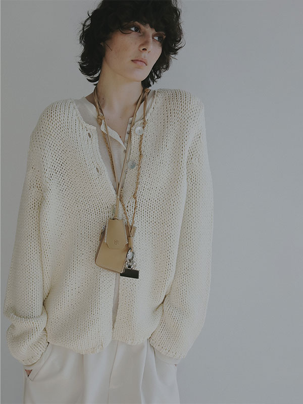 リリヤーンハンドニットカーディガン