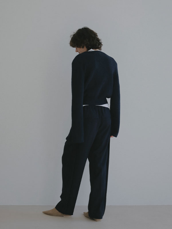 サイドピンタックラインリラクシーパンツ