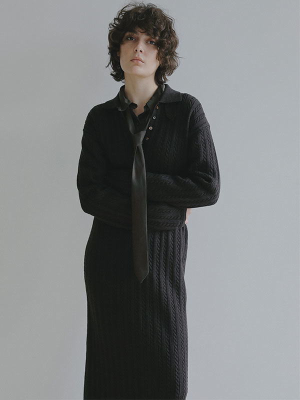 ナローケーブルニットワンピース