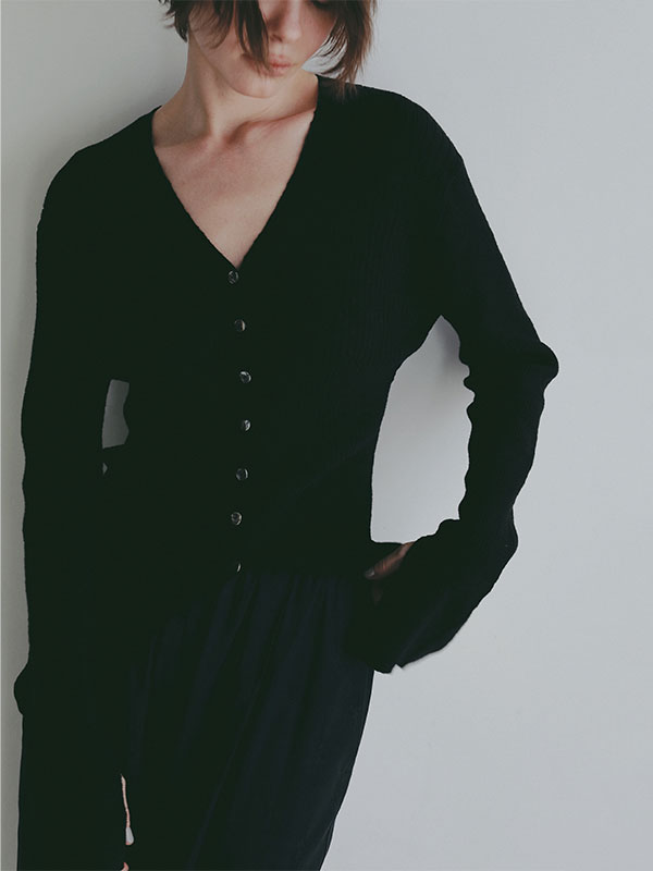 Vネックリブニットカーディガン