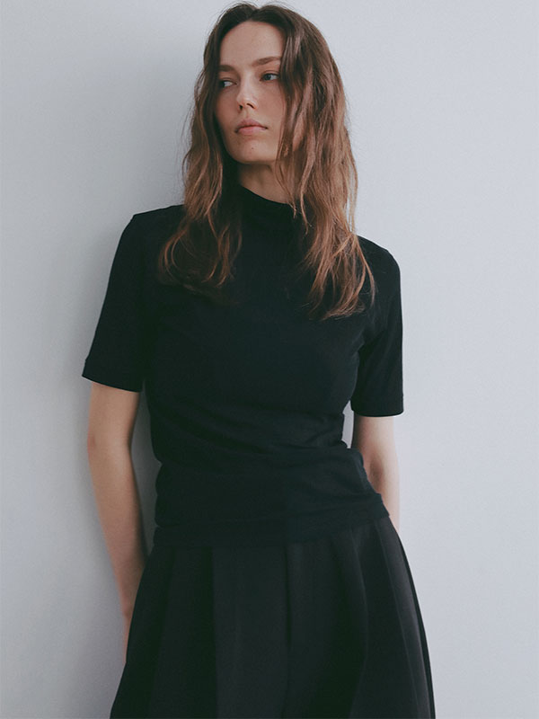 ハーフスリーブハイネックシアープルオーバー