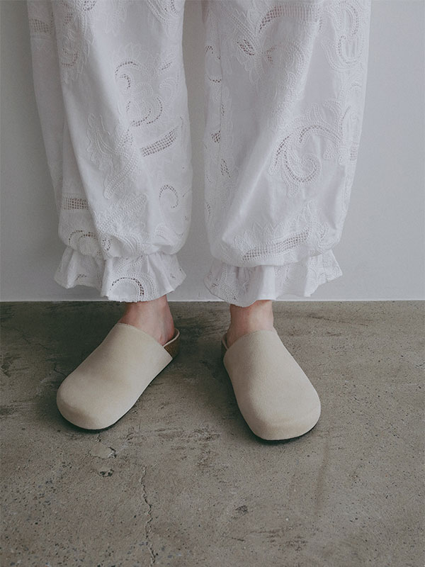 エンブロイダリーイージーパンツ