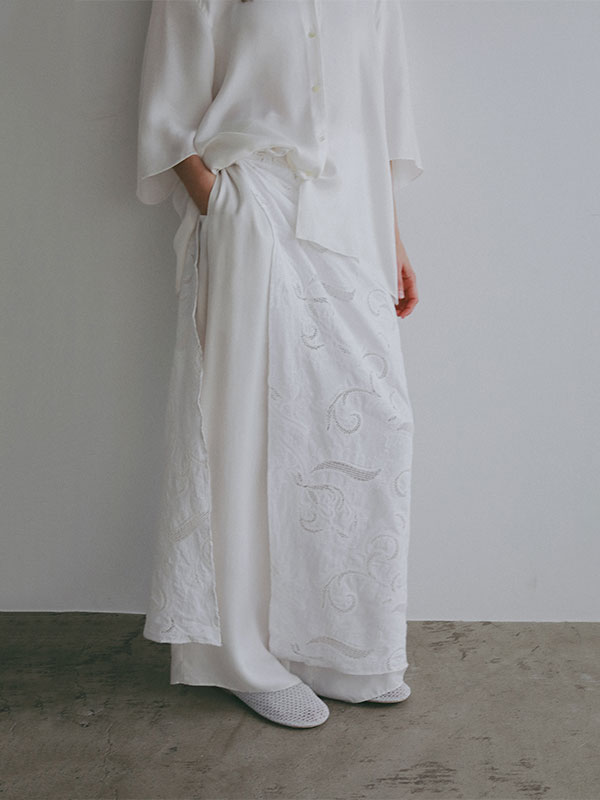 エンブロイダリースカーフ