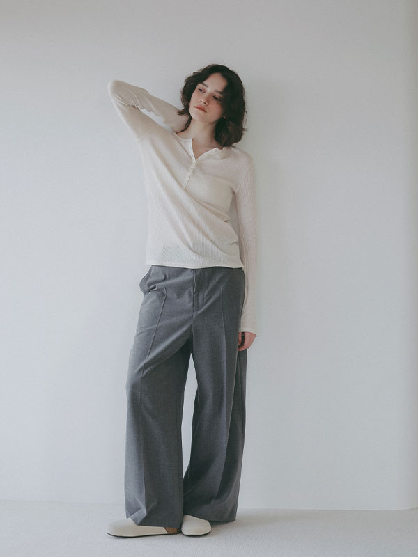 シアーワッフルヘンリーネックプルオーバー