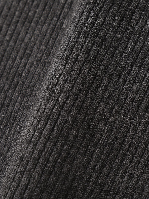 ヘムボタンニットレギンス