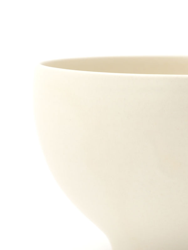 白陶土黒田釉茶碗中