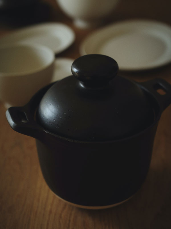 耐熱白土黒釉3合土鍋