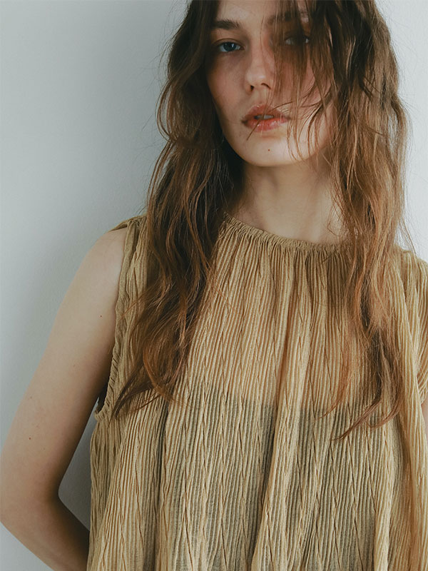 ランダムプリーツシアープルオーバー