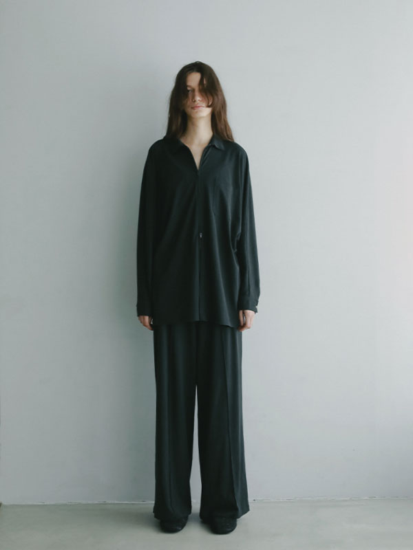 フロントファスナーカットシャツ