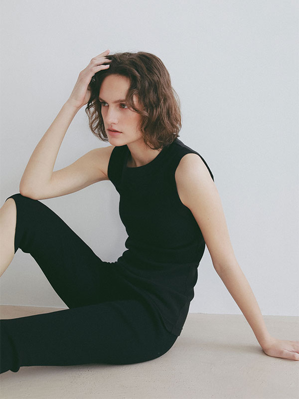 ホールガーメントニットバイカーパンツ