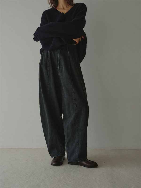 カーヴィータックデニムパンツ