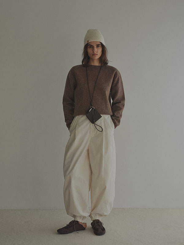 バルキーヤーンハンドニットキャップ